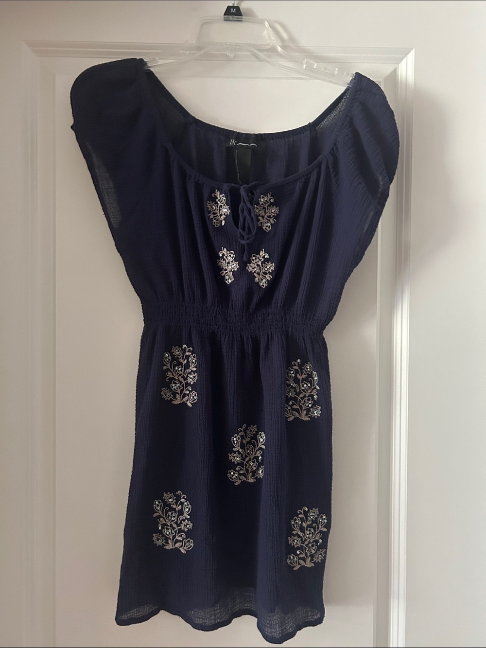 INC International Concepts (2 Piece) Navy Embroidered Top with liner Size 8 NWOT